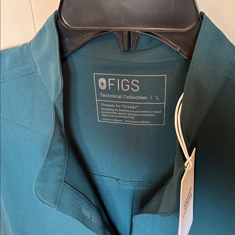 Figs Women's Rafaela Scrub top - Picture 3 of 5